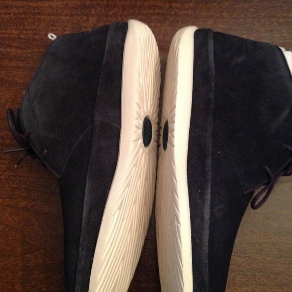 UGG Men's Cali Navy Suede Chukka Boots 12M - New in Box - Picture 2 of 8